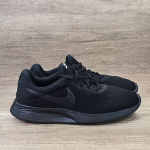 Nike Tanjun Women's Size 12 Tripple Black Running Shoes Sneakers (812655-002)